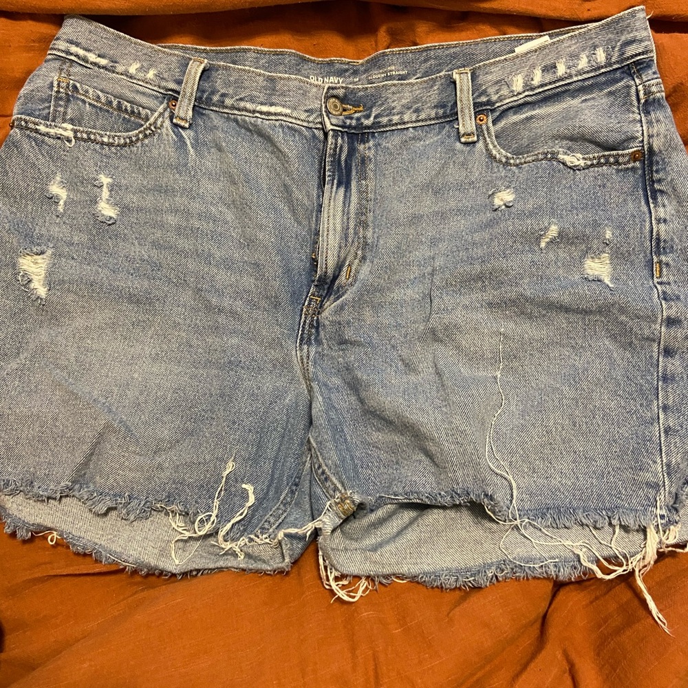 Old Navy High Rise Slouchy Jean shorts (size 18)